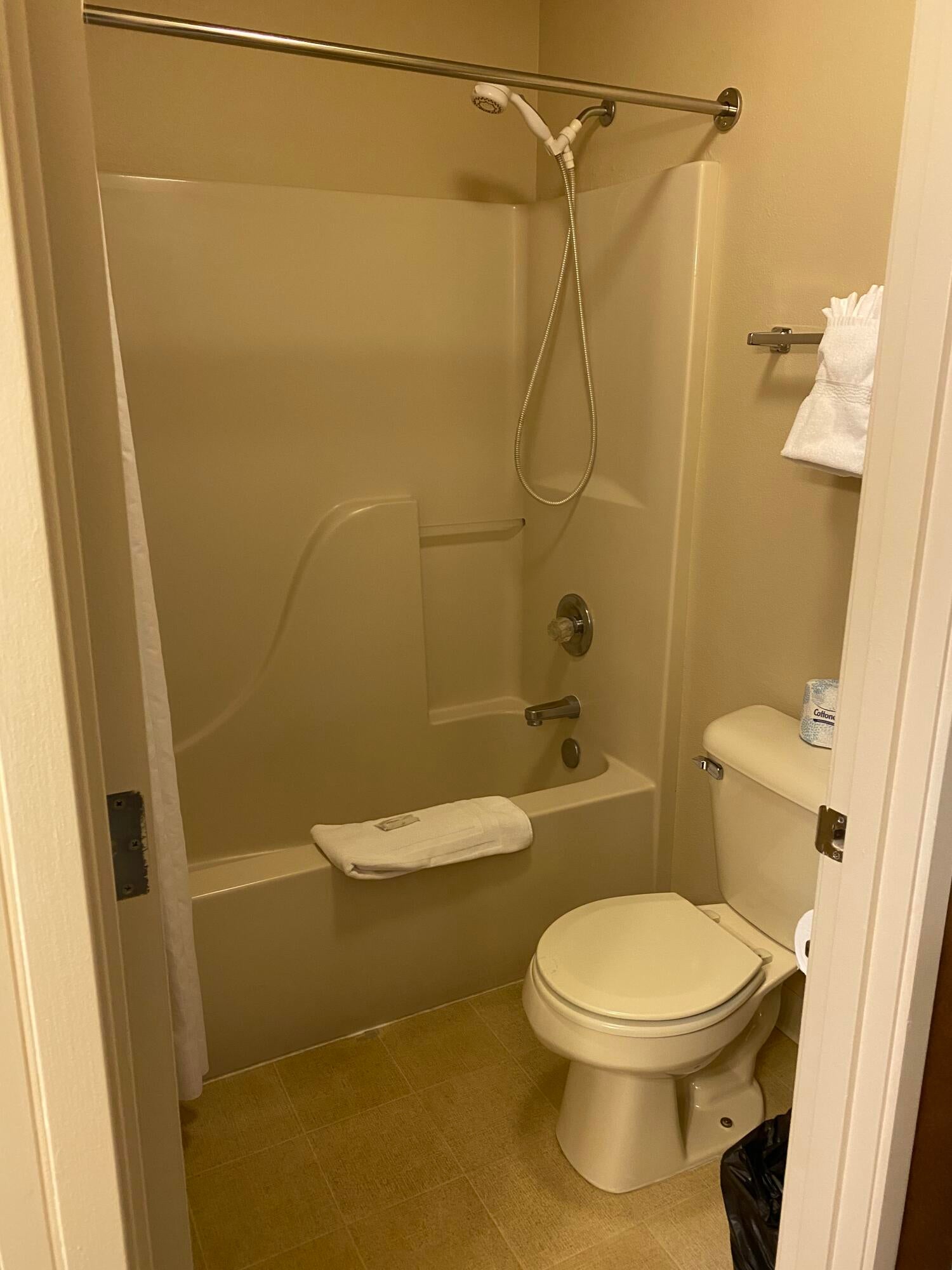 1830 Redtail Hawk Drive, Unit RV59G Redmond, OR 97756 - Photo 13 of 25 IMG_1239