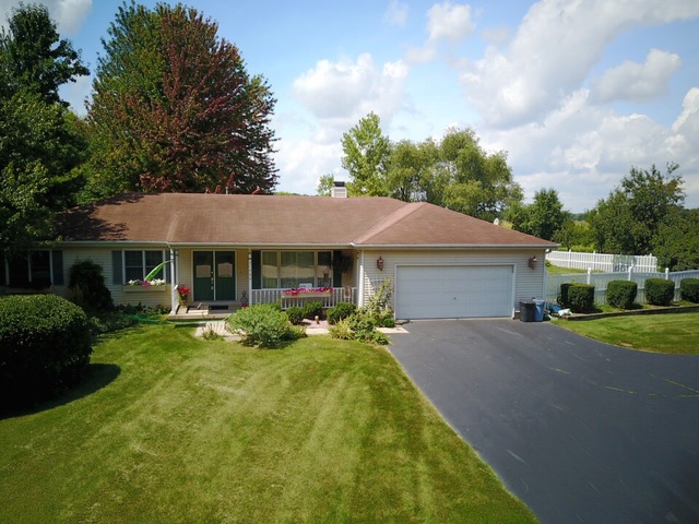 27988 West Fox River Road Cary, IL 60013 - Photo 3 of 23