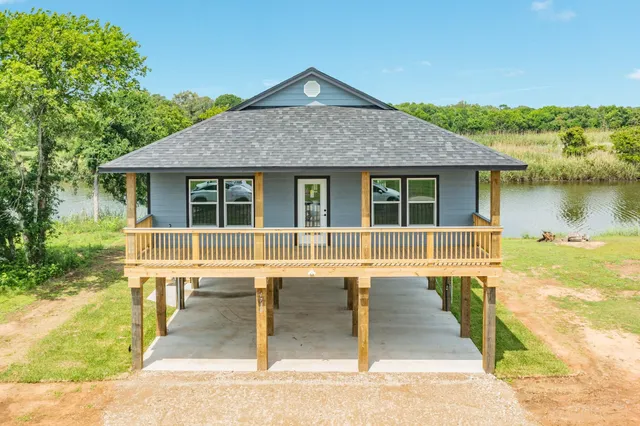 a house view with a garden space