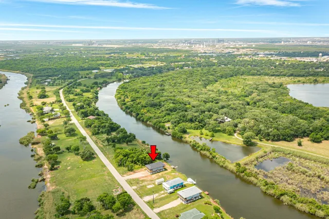 a view of an ocean view