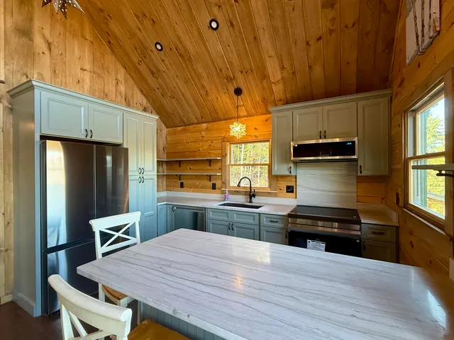 $1,100,000 | 14 Trailside Way, Unit 14, Bridgton, ME 04009