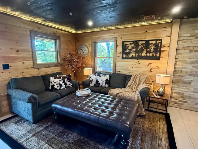 $1,100,000 | 14 Trailside Way, Unit 14, Bridgton, ME 04009