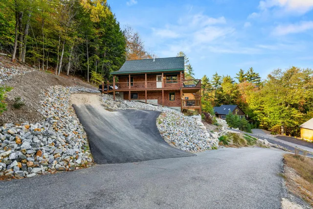 $1,100,000 | 14 Trailside Way, Unit 14, Bridgton, ME 04009