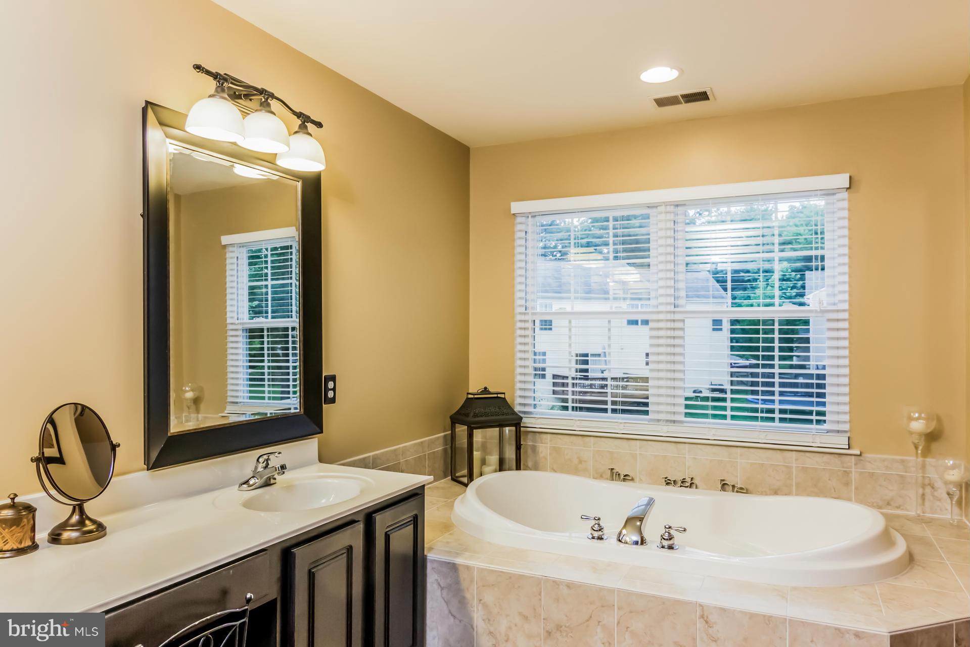 5966 Florey Road Hanover, MD 21076 - Photo 15 of 30 Bath (Master)