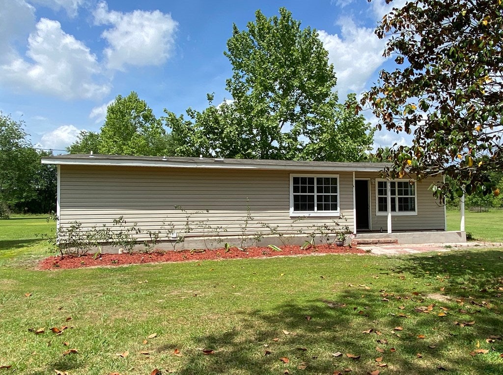 4852 Johnson Road South Valdosta, GA 31601 - Photo 3 of 17 Gallery Image 3