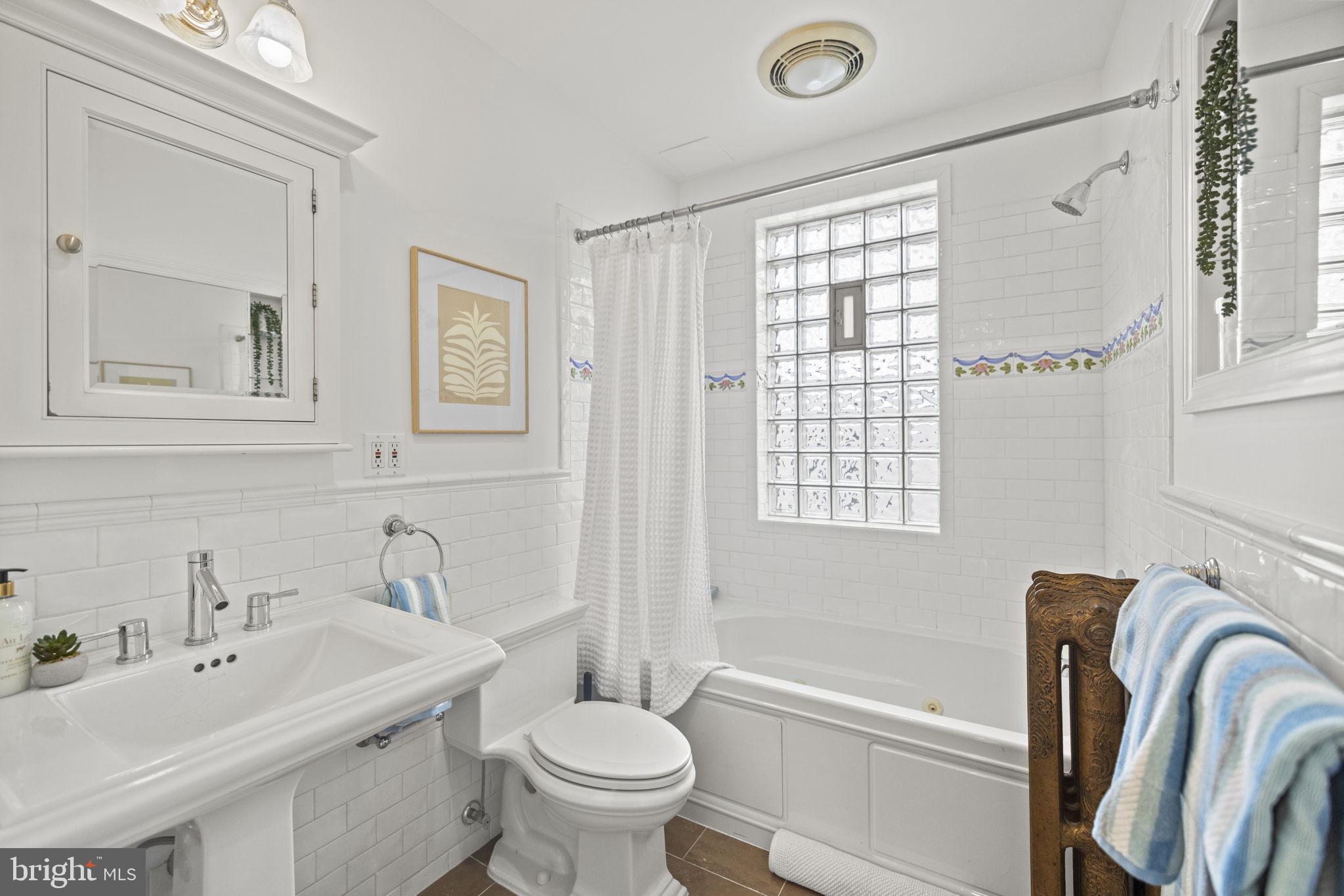 431 5th Street Southeast Washington, DC 20003 - Photo 15 of 30 Gallery Image 15