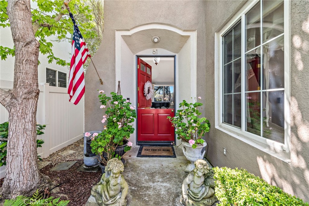 Wow--gorgeous entrance with a Dutch-Door.