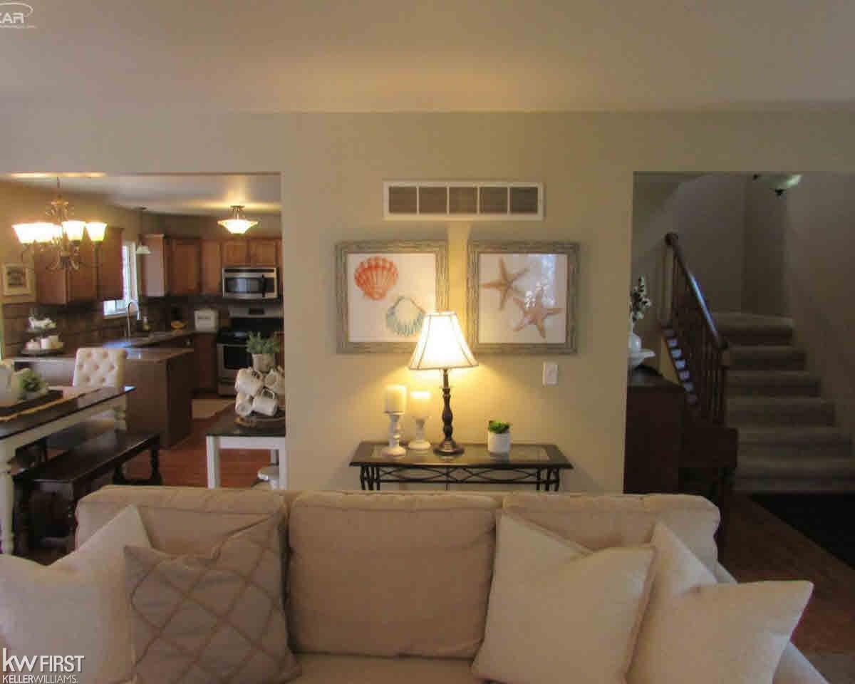 5450 Clarkston Road Clarkston, MI 48348 - Photo 3 of 28 21349720-2.JPG