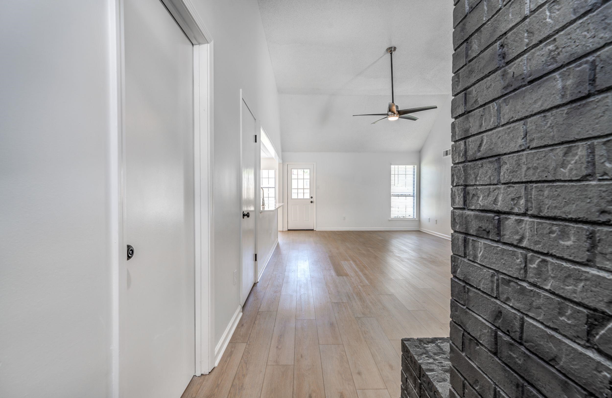 6710 Rockingham Road Memphis, TN 38141 - Photo 2 of 12 a view of gallery with wooden floor