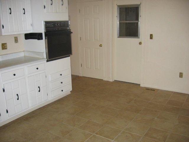 630 South Spring Road Westerville, OH 43081 - Photo 3 of 10 Gallery Image 3