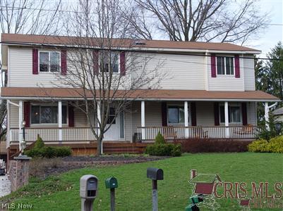 407 Abbyshire Road Akron, OH 44319 - Photo 1 of 1 Great front porch just calls you to sit a spell and have a lemonade!