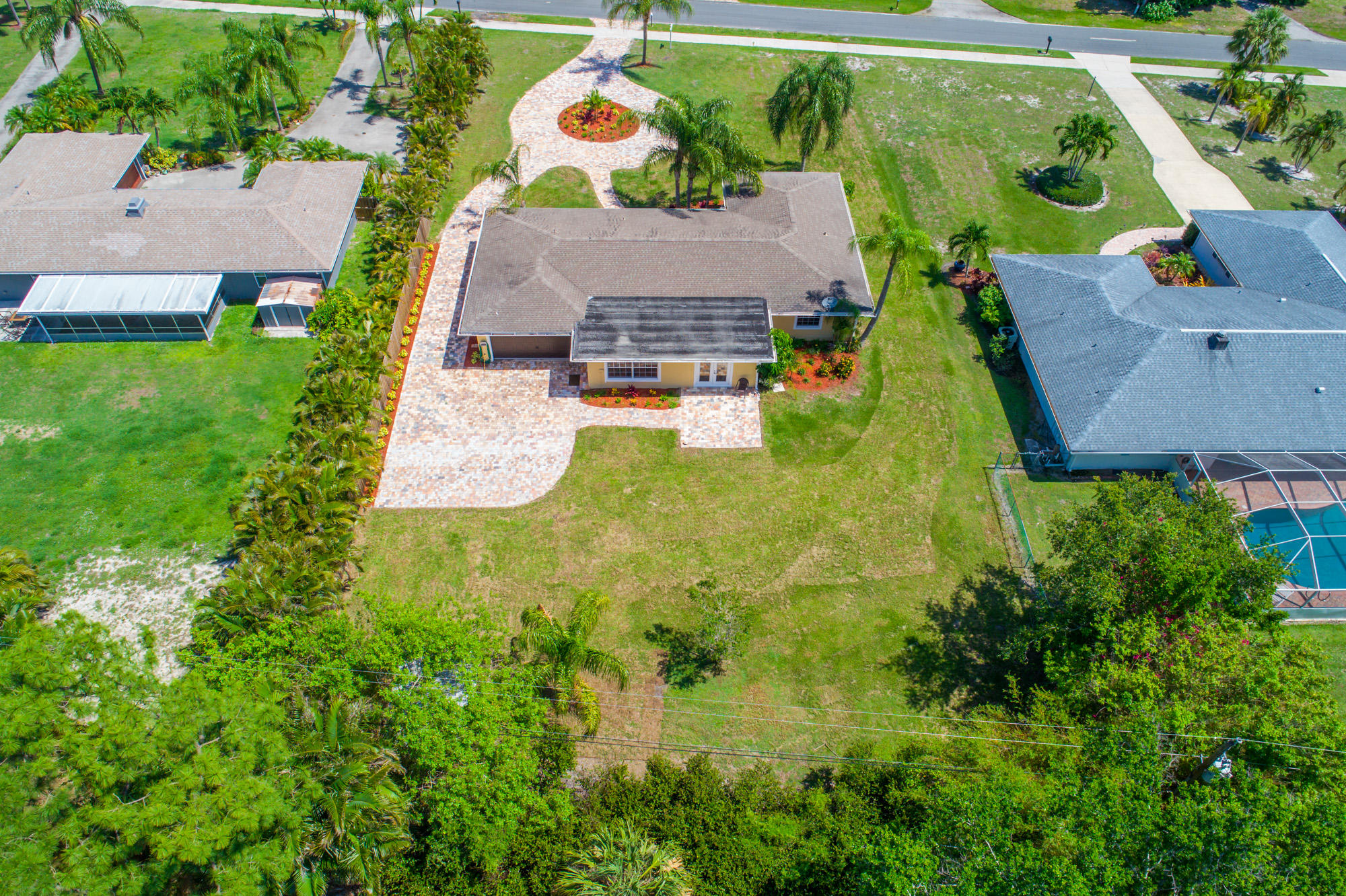 843 Northwest Spruce Ridge Drive Stuart, FL 34994 - Photo 18 of 32 EMP-9