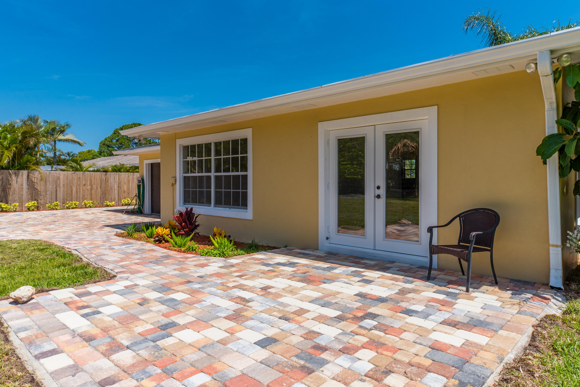 843 Northwest Spruce Ridge Drive Stuart, FL 34994 - Photo 9 of 32 EMP-31