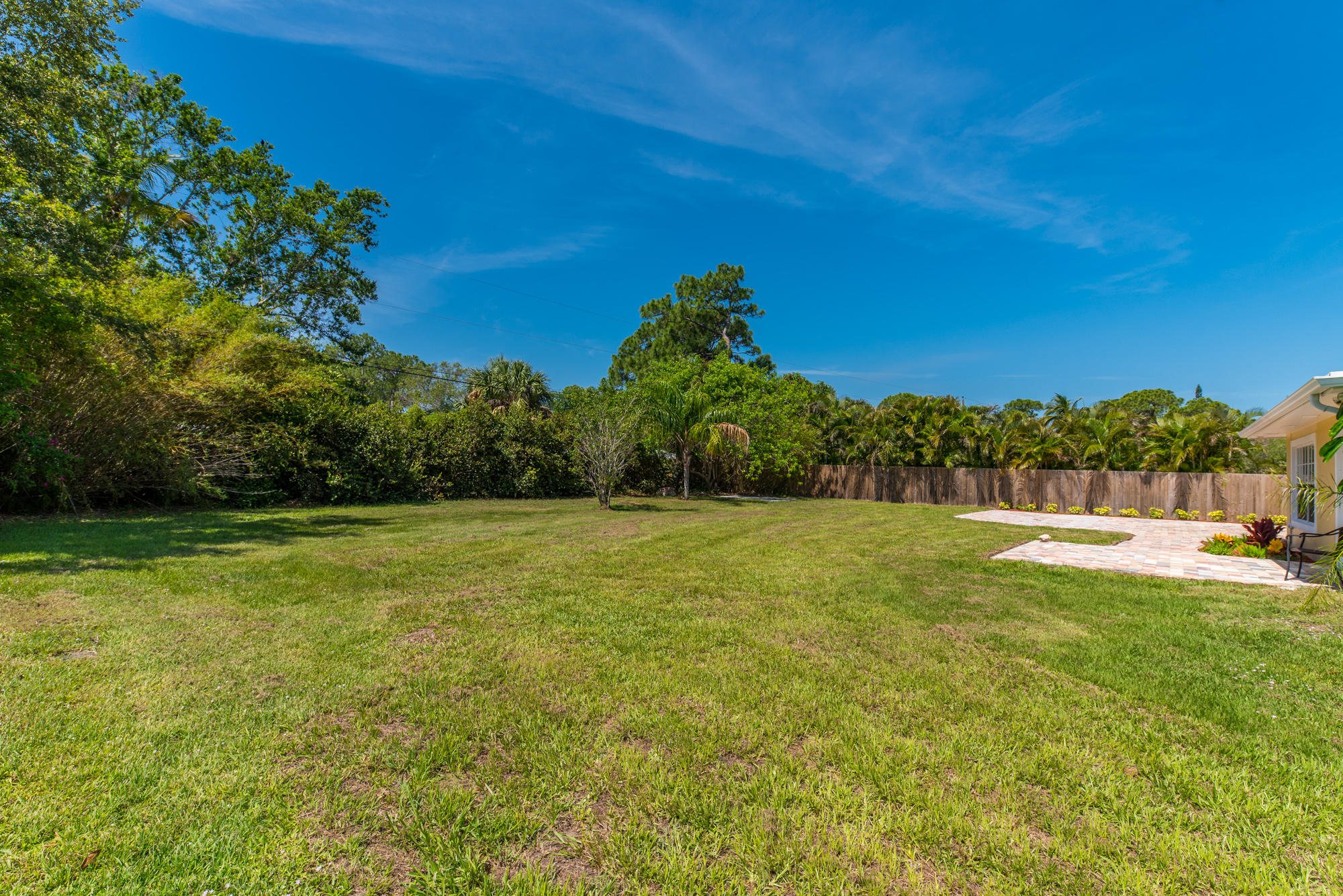 843 Northwest Spruce Ridge Drive Stuart, FL 34994 - Photo 10 of 32 EMP-32