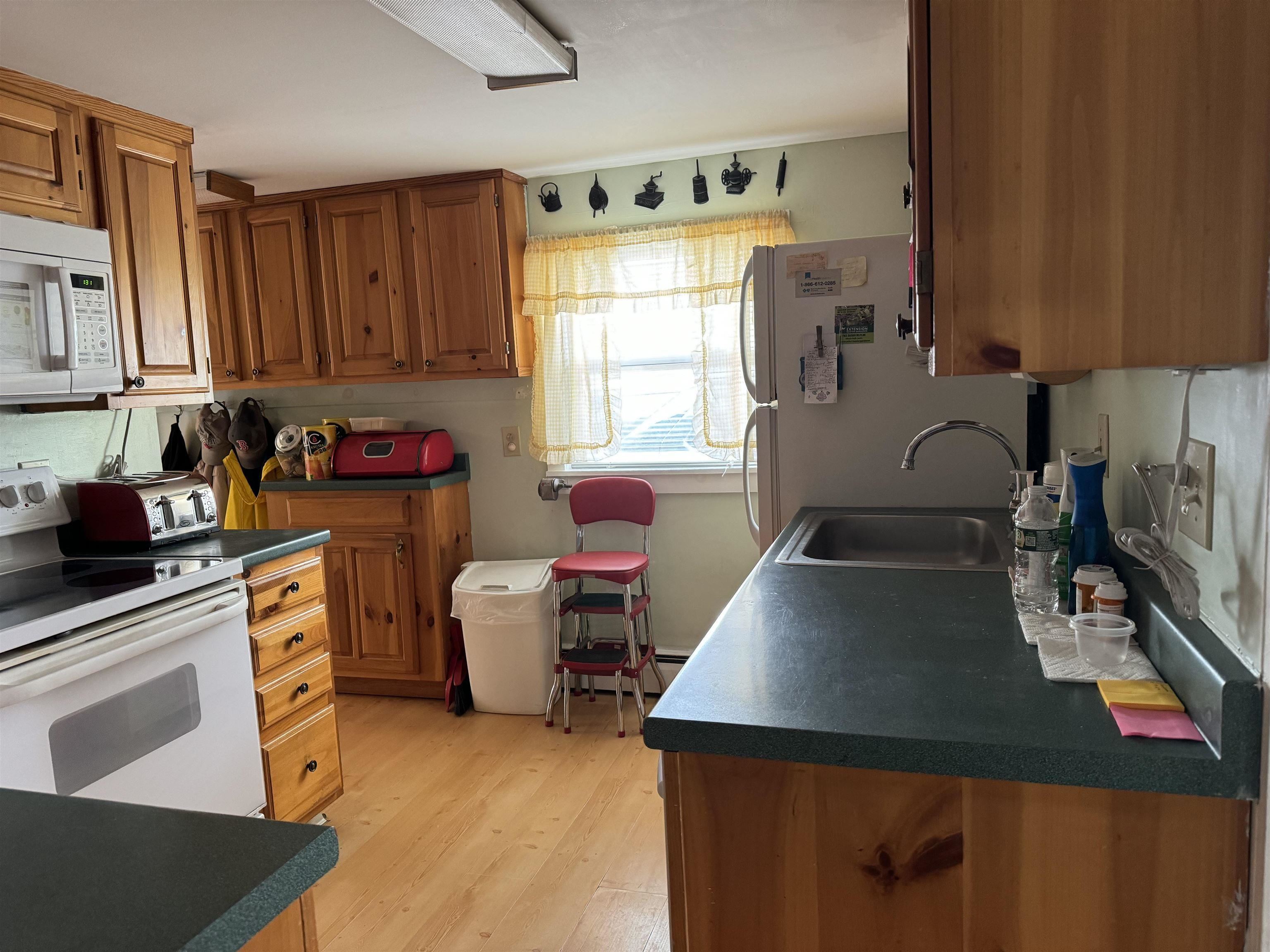 142 Furnace Street Poultney, VT 05764 - Photo 5 of 16