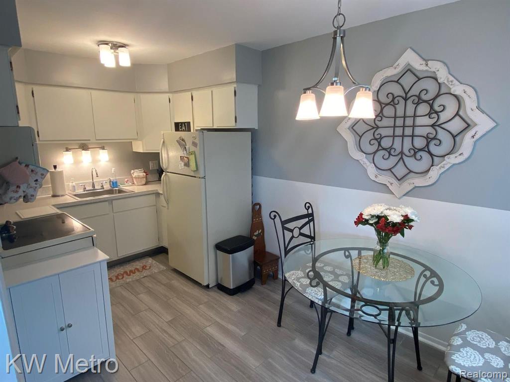 8401 18 18 Mile Road, Unit 192 Sterling Heights, MI 48313 - Photo 7 of 16