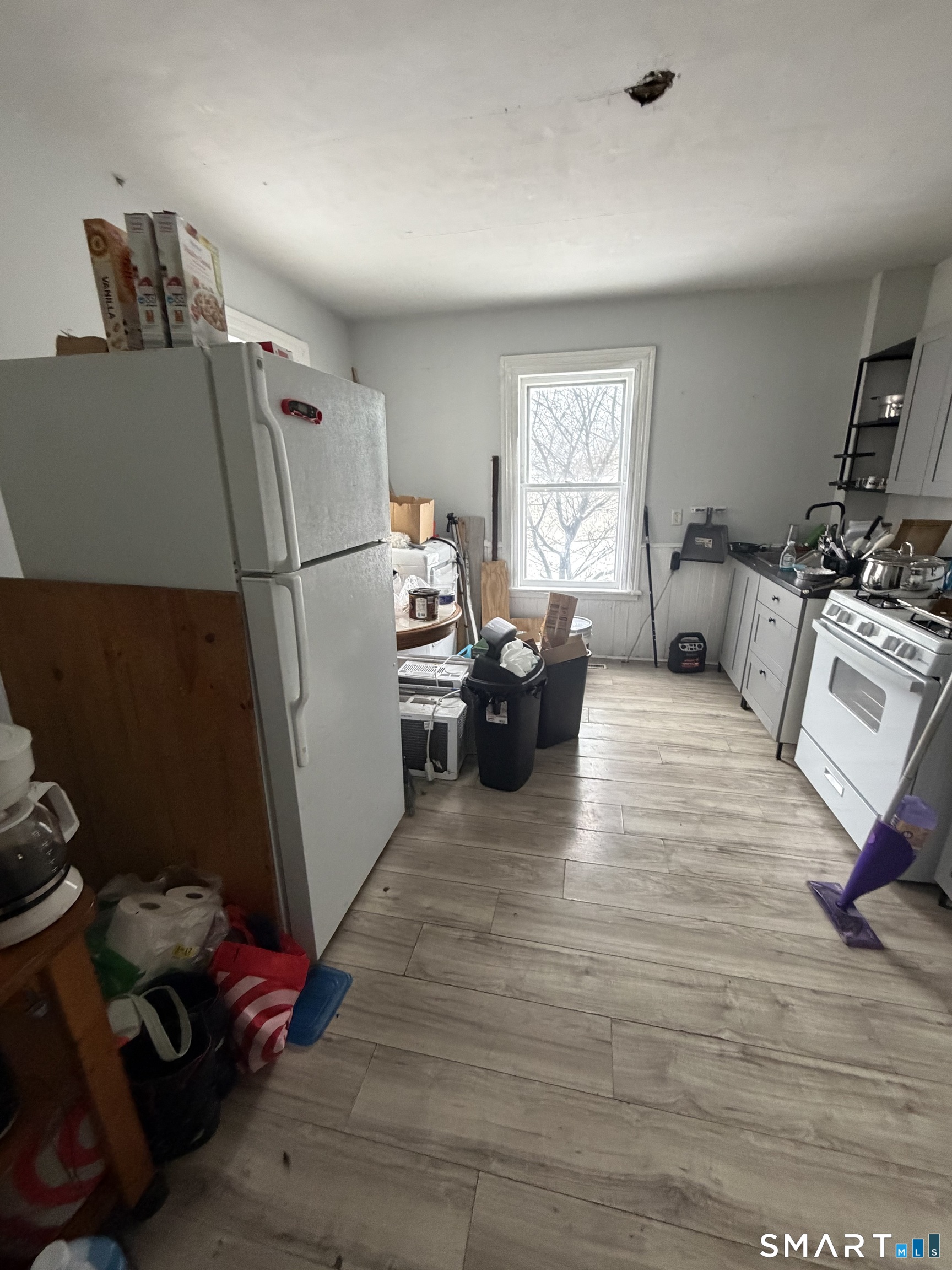 17 Brookside Avenue Torrington, CT 06790 - Photo 4 of 10