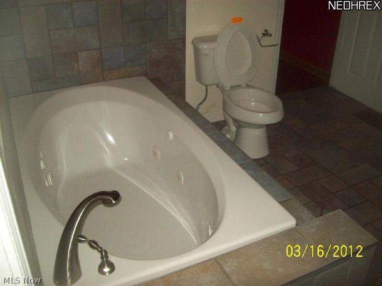 12918 Old State Road Huntsburg, OH 44046 - Photo 8 of 23 Gallery Image 8