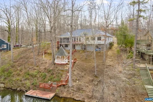 $874,900 | 274 Jefferson Drive, Palmyra, VA 22963