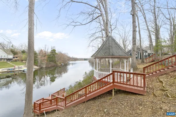 $874,900 | 274 Jefferson Drive, Palmyra, VA 22963