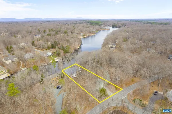 $874,900 | 274 Jefferson Drive, Palmyra, VA 22963