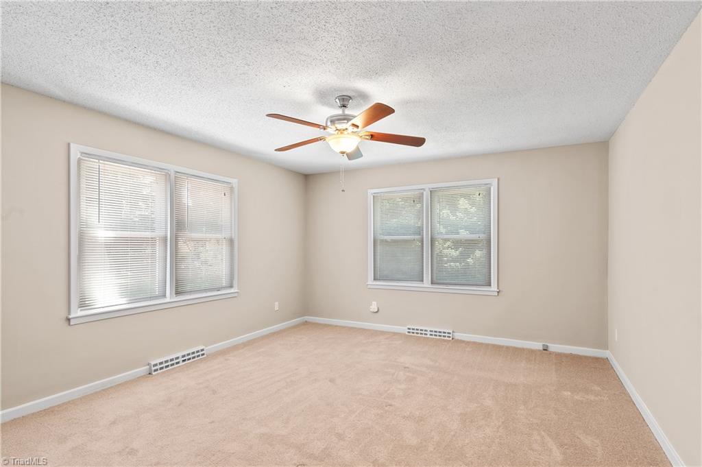 1505 Overbrook Court High Point, NC 27262 - Photo 21 of 30 Gallery Image 21
