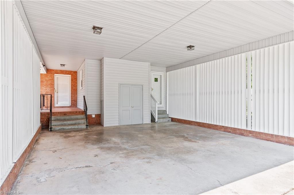 1505 Overbrook Court High Point, NC 27262 - Photo 28 of 30 Gallery Image 28