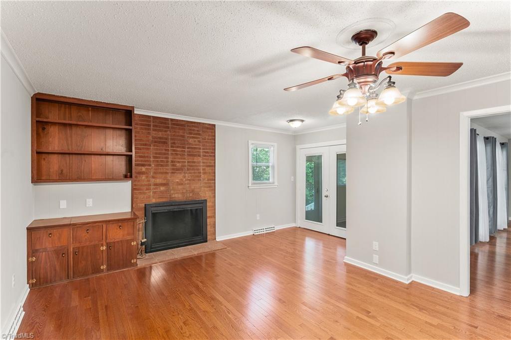 1505 Overbrook Court High Point, NC 27262 - Photo 10 of 30 Gallery Image 10