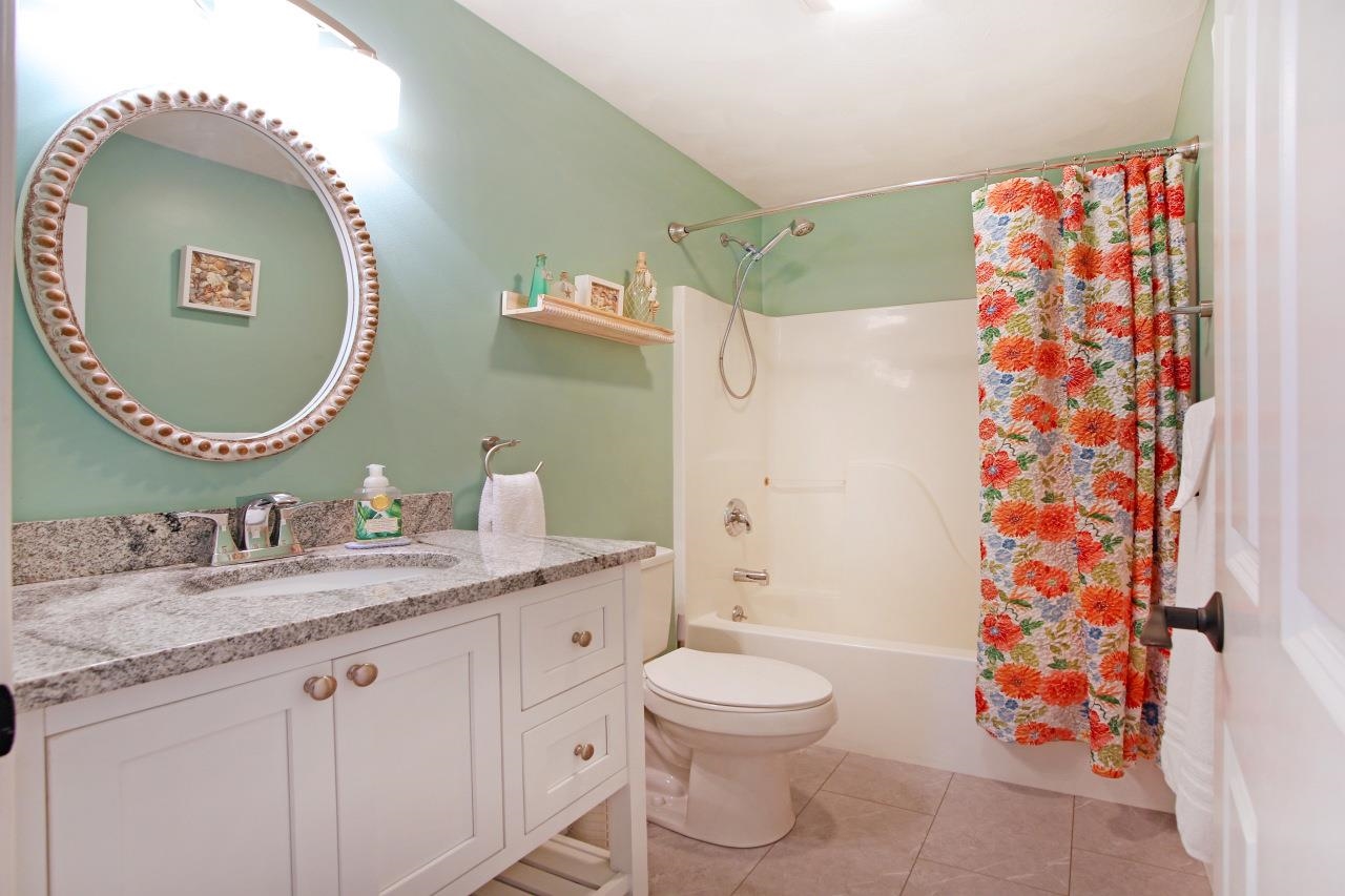 8 Royal Lane, Unit 22 Raymond, NH 03077 - Photo 26 of 60