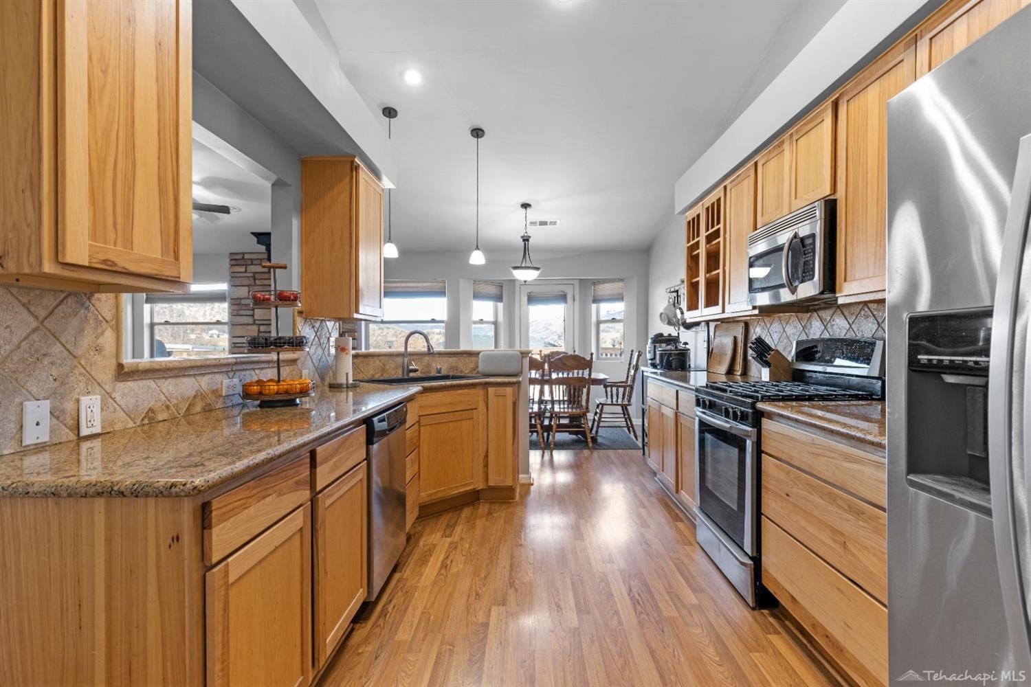 21321 Quail Springs Road Tehachapi, CA 93561 - Photo 6 of 32 Gallery Image 6
