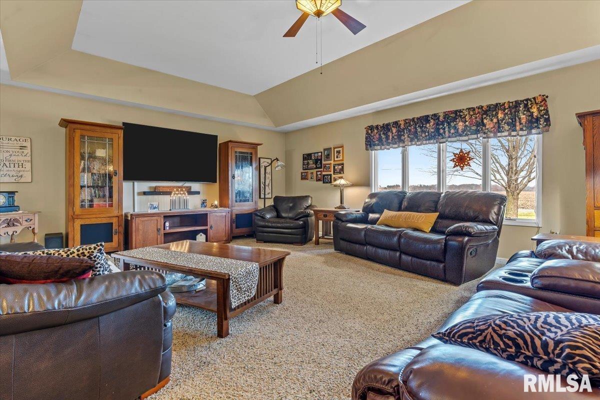 1197 Kamm Road Springfield, IL 62707 - Photo 12 of 38