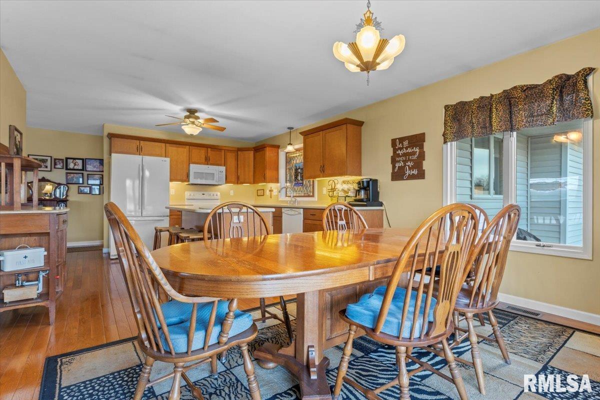 1197 Kamm Road Springfield, IL 62707 - Photo 13 of 38