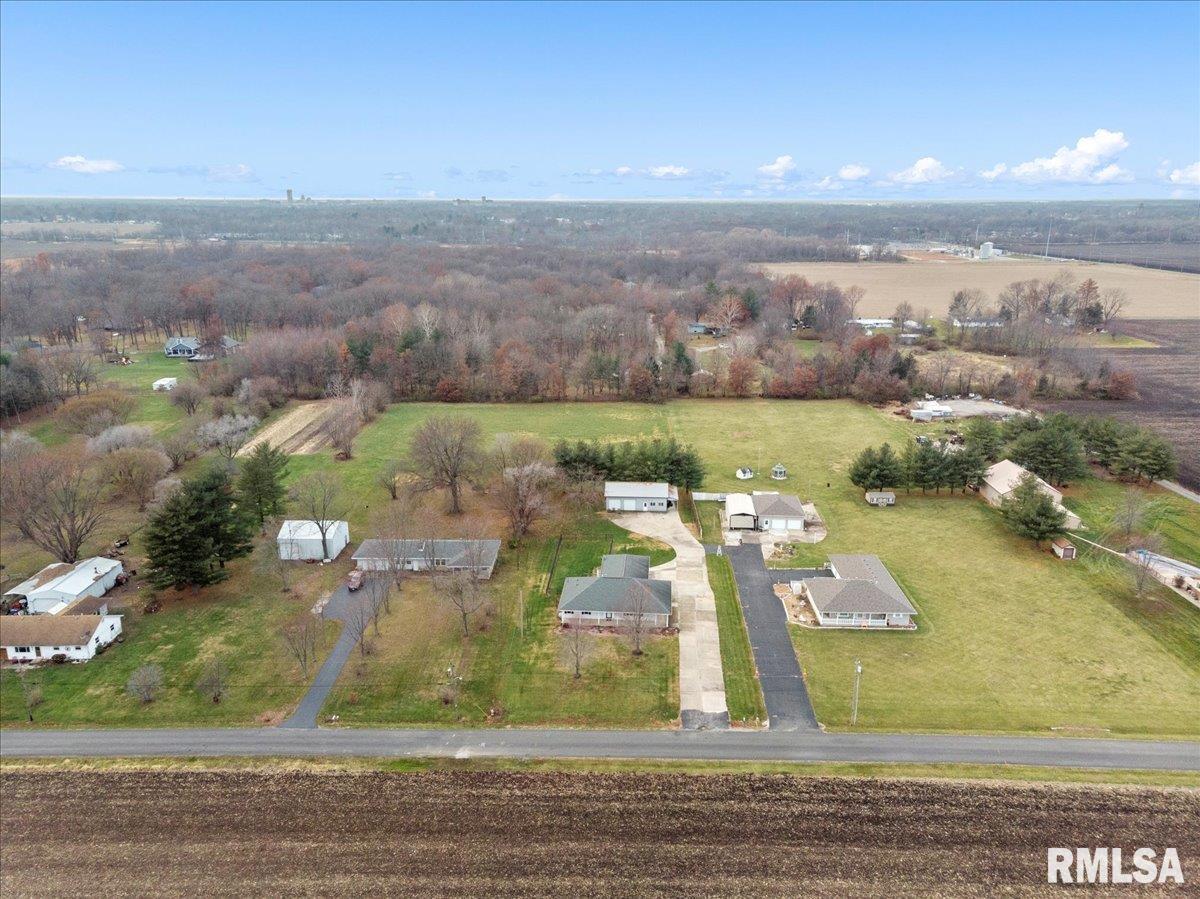 1197 Kamm Road Springfield, IL 62707 - Photo 4 of 38