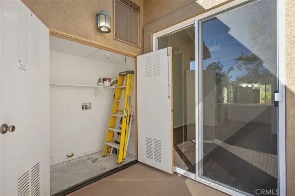 $599,900 | 19431 Rue De Valore, Lake Forest, CA 92610