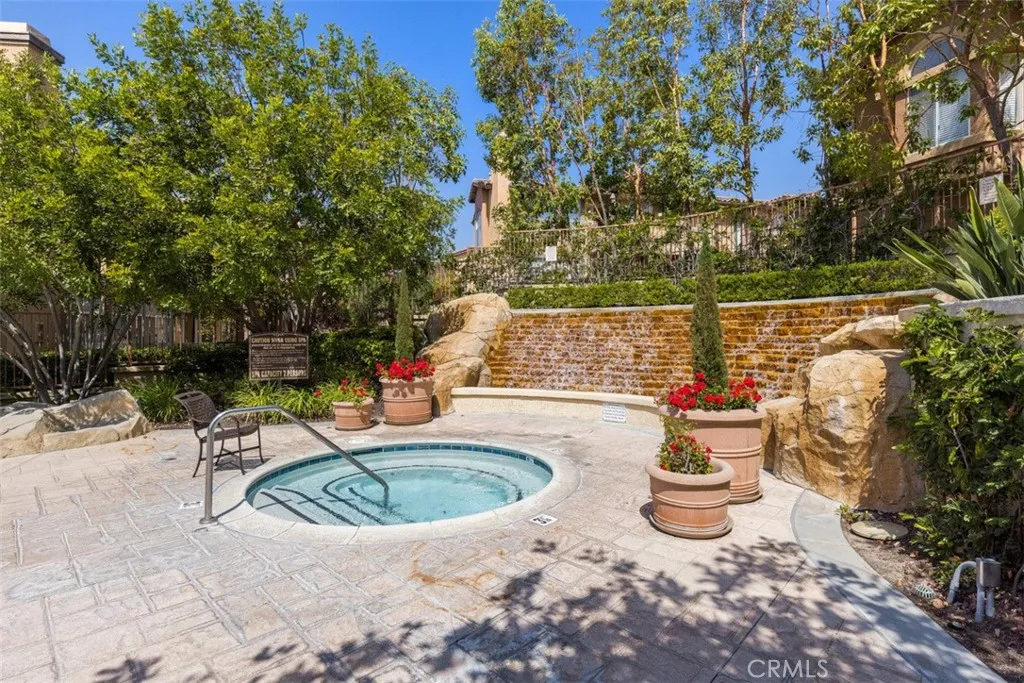 19431 Rue De Valore Lake Forest, CA 92610 - Photo 29 of 30 a view of swimming pool with sitting area
