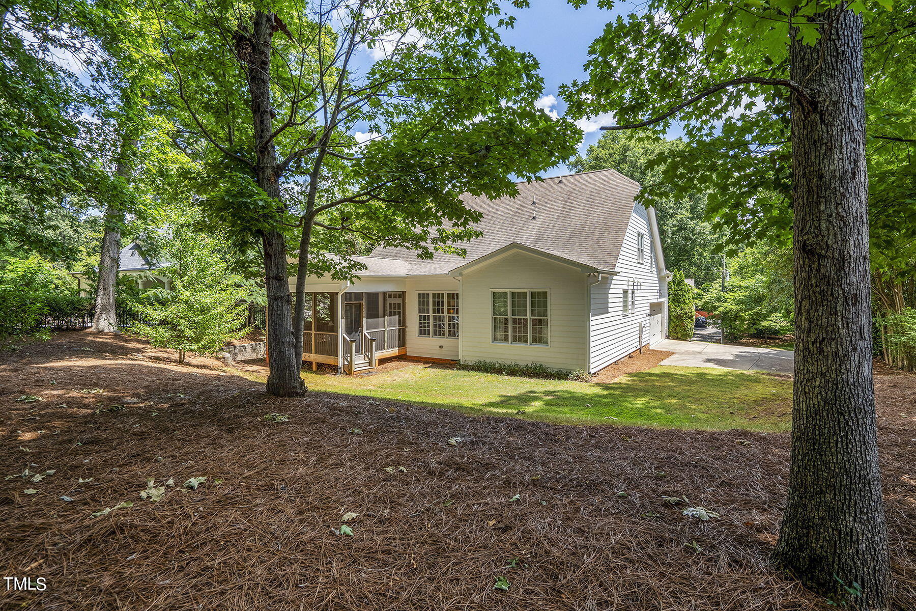 2217 Lash Avenue Raleigh, NC 27607 - Photo 30 of 30 12-web-or-mls-2217 Lash Ave-7