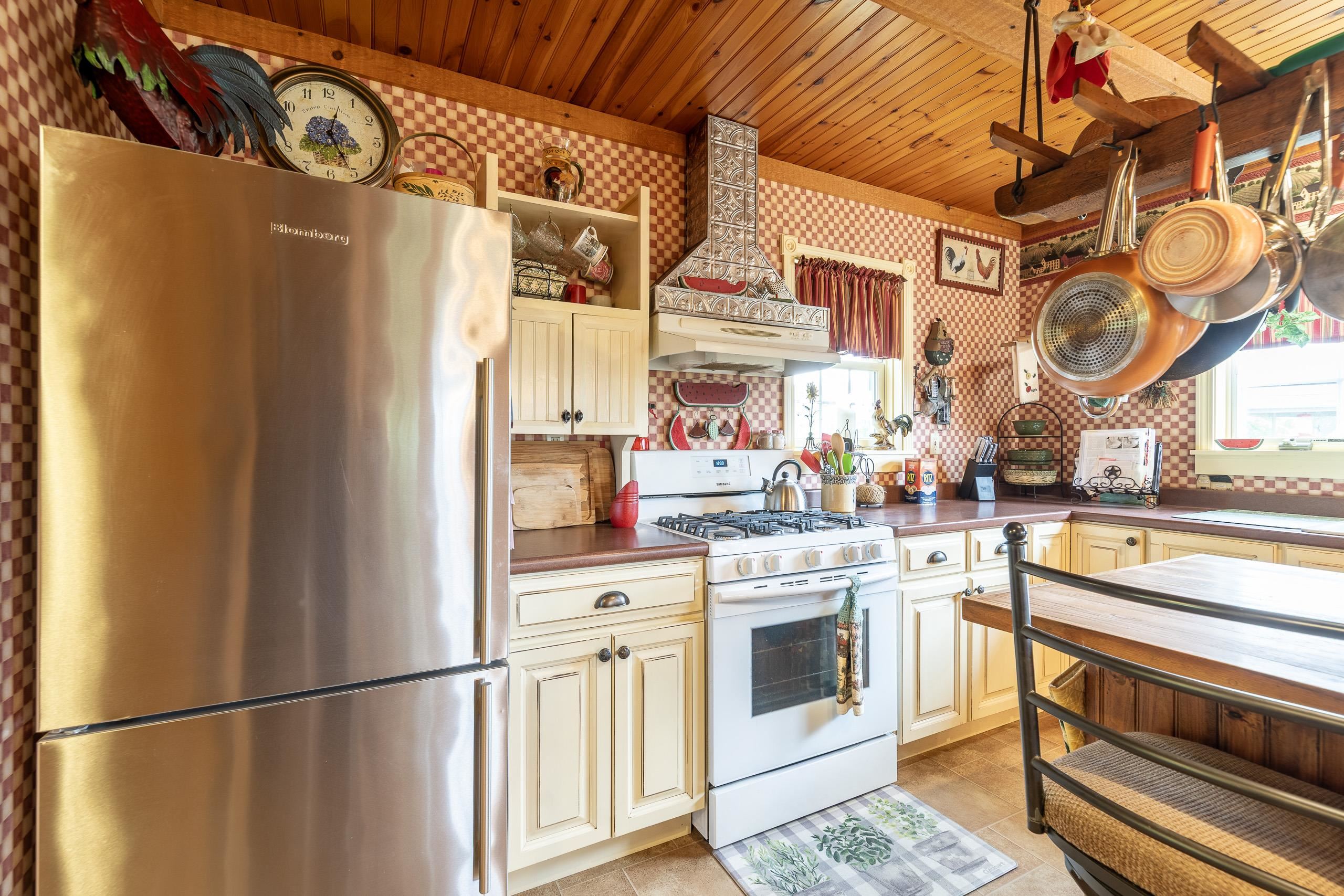709 Little Sherburne Road Killington, VT 05751 - Photo 5 of 60