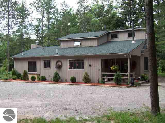 1941 Twin Lake Road Lupton, MI 48635 - Photo 4 of 9 1759678-3.JPG