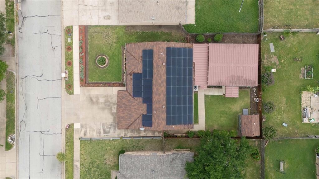 7613 Clover Lane Watauga, TX 76148 - Photo 33 of 36 Drone / aerial view