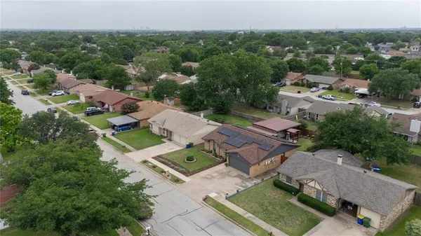 $325,000 | 7613 Clover Lane, Watauga, TX 76148