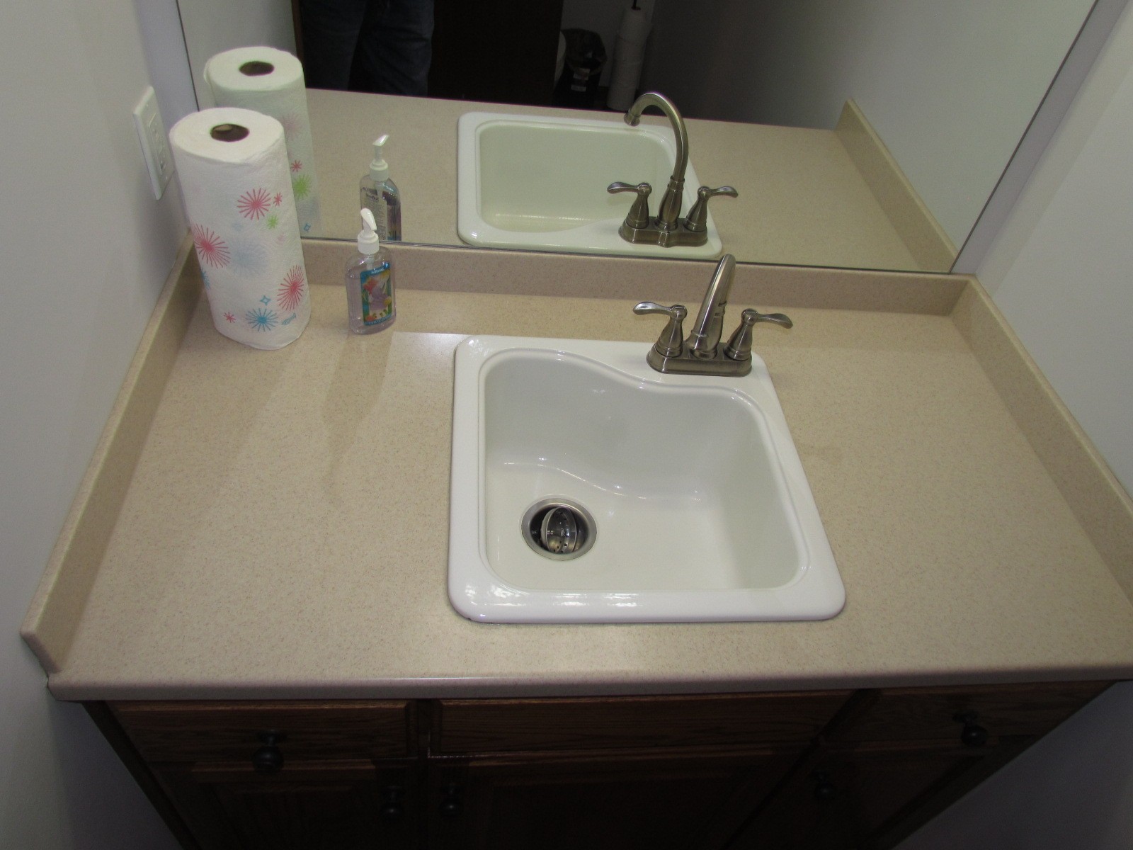1266 Poplar Hill Road Watertown, TN 37184 - Photo 30 of 59 a bathroom with a sink