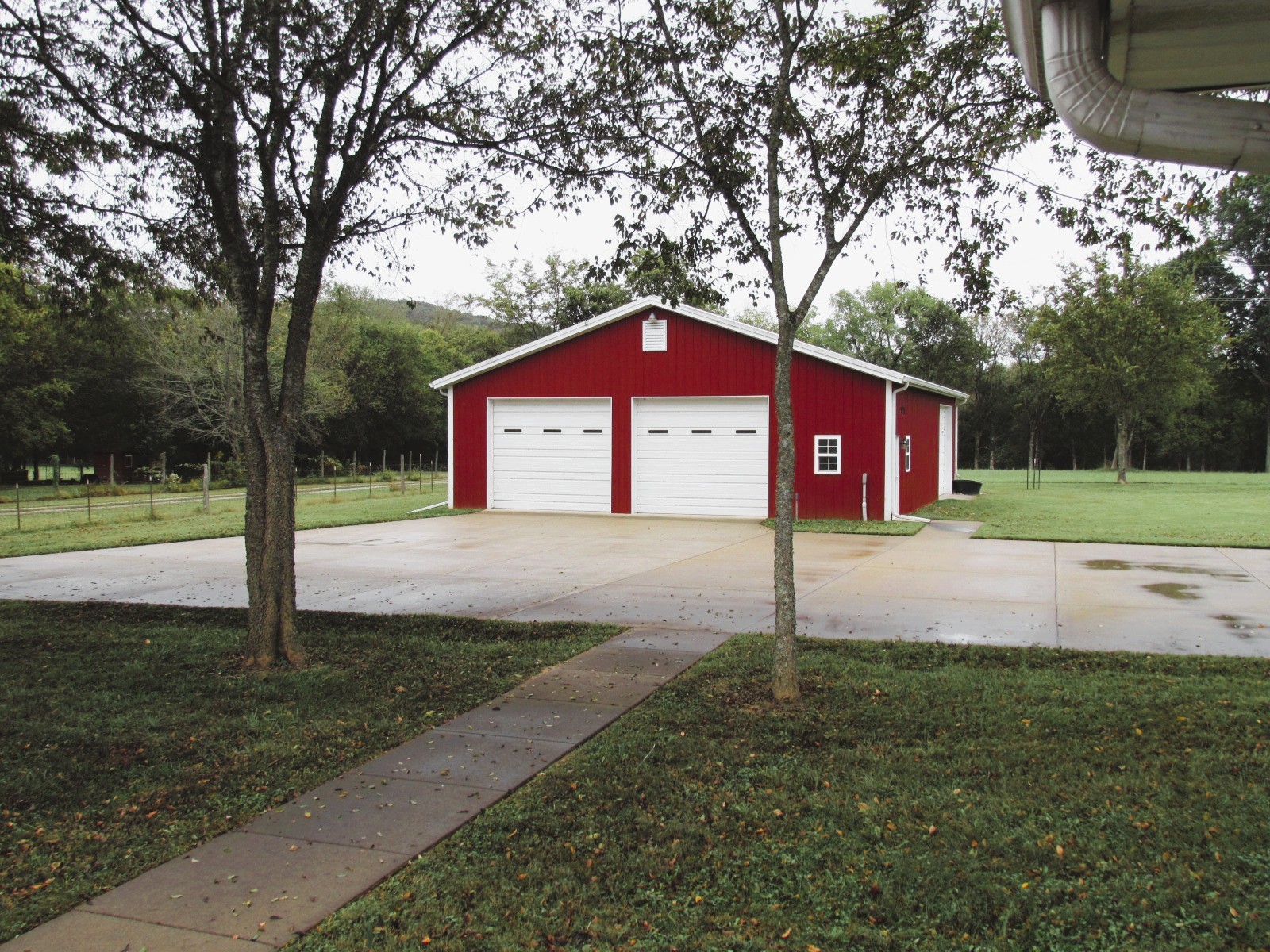 1266 Poplar Hill Road Watertown, TN 37184 - Photo 52 of 59 a front view of a house with a yard