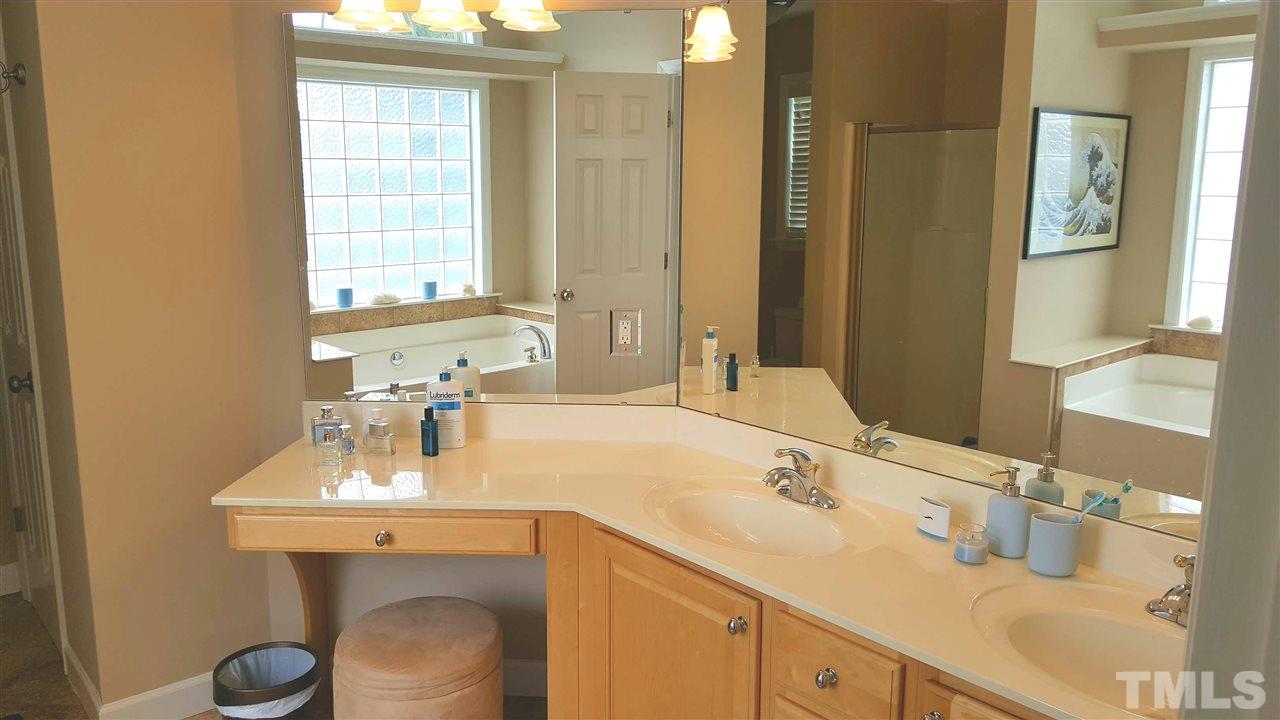 343 Seastone Street Raleigh, NC 27603 - Photo 11 of 19 Gallery Image 11