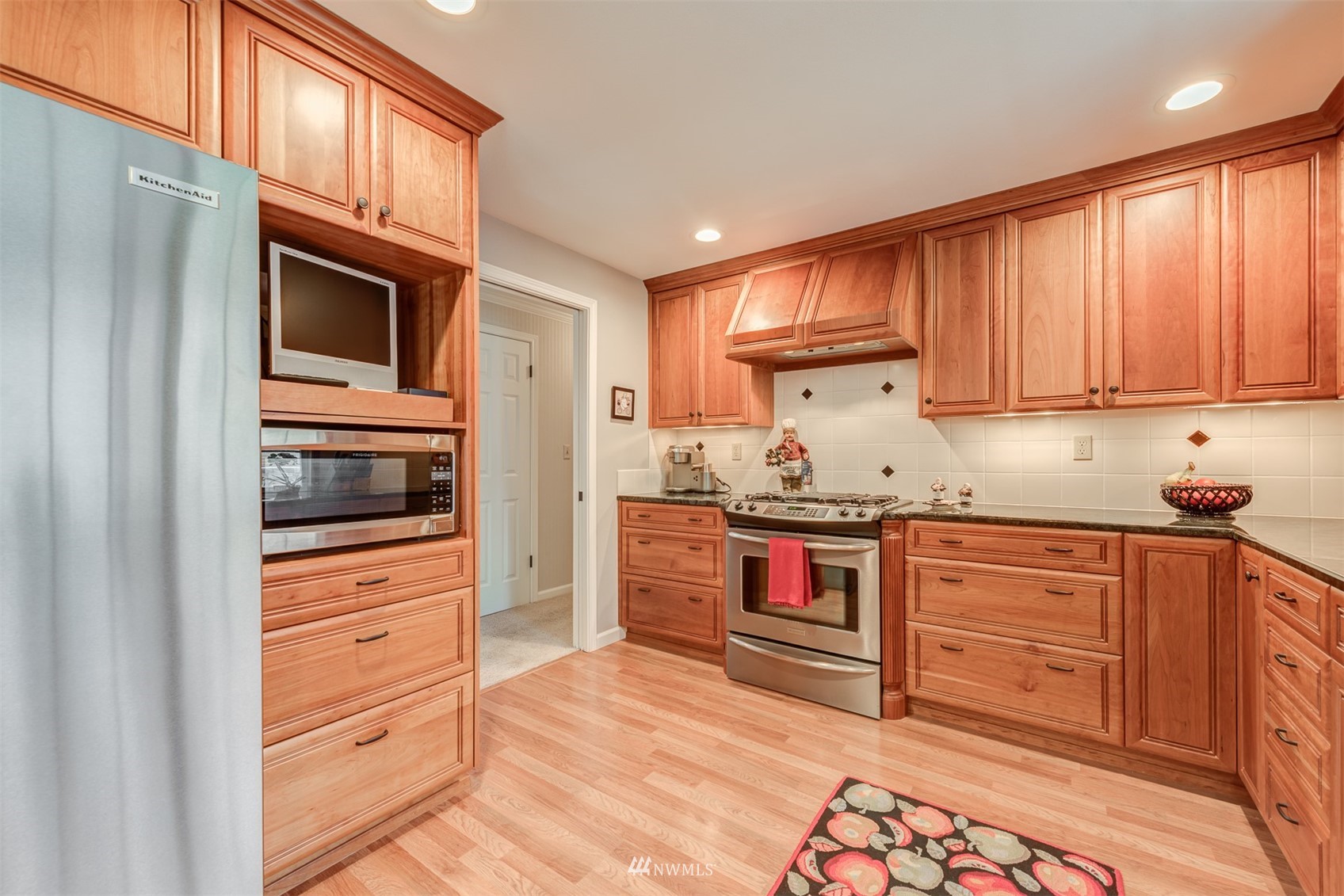 213 155th Place Southeast Bothell, WA 98012 - Photo 9 of 37