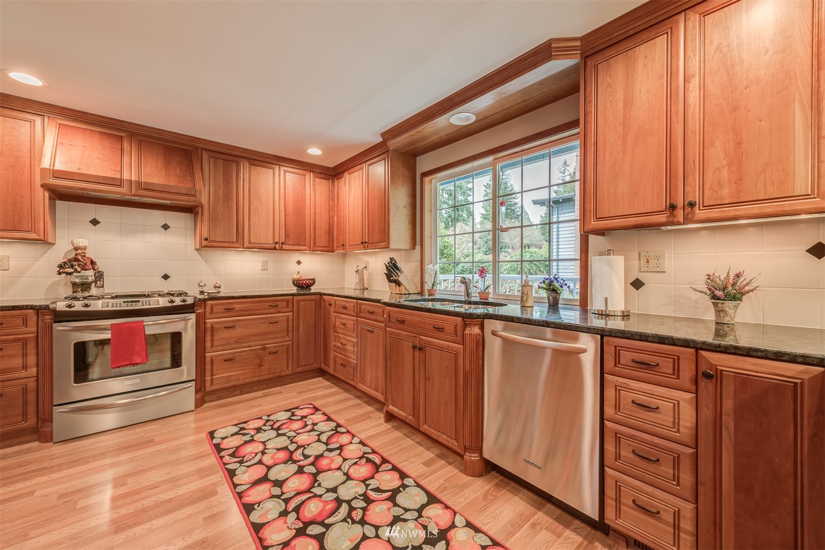213 155th Place Southeast Bothell, WA 98012 - Photo 10 of 37
