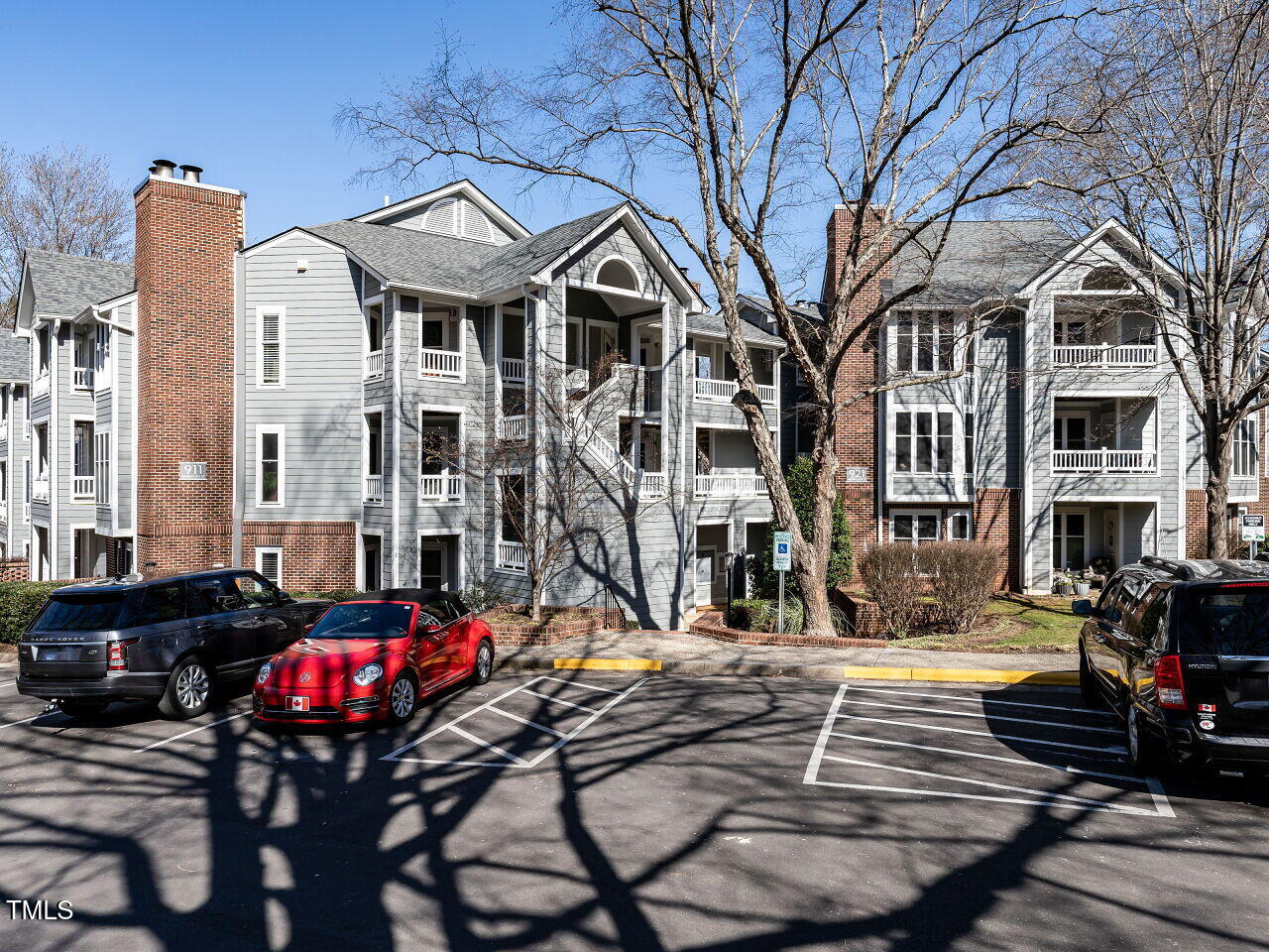 001-1280x960-building-exterior