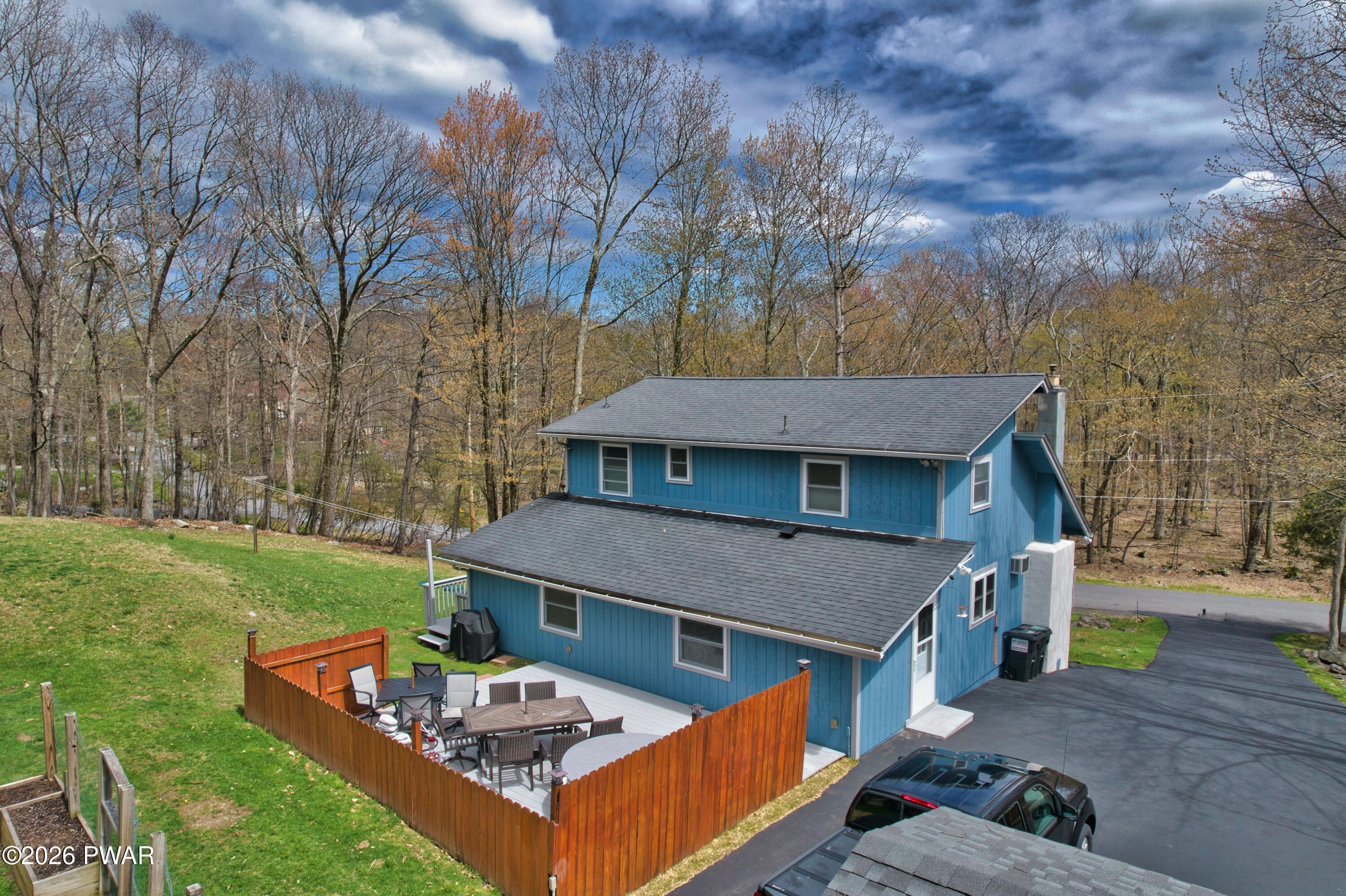 182 Heather Hill Road Dingmans Ferry, PA 18328 - Photo 4 of 45