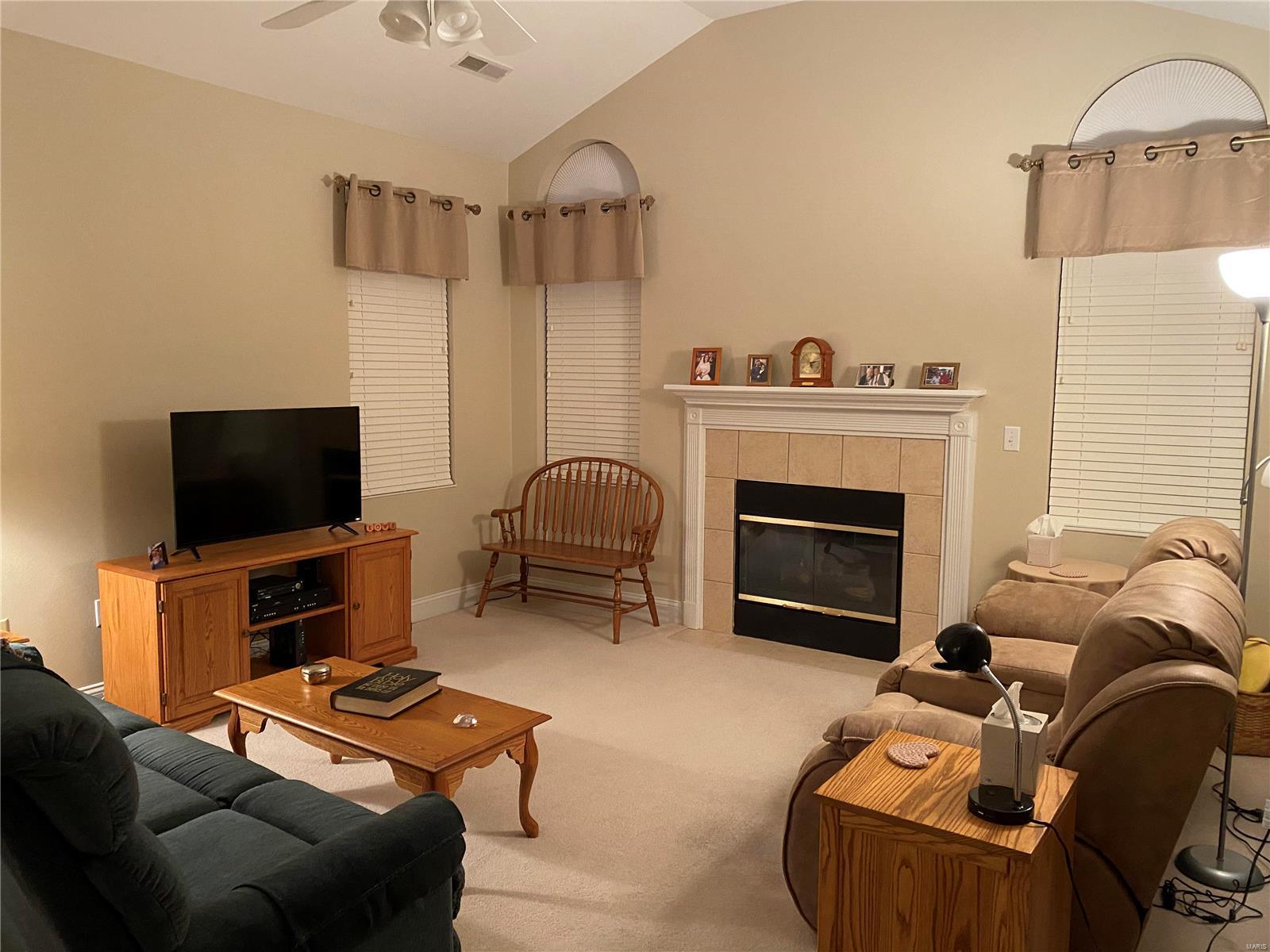 1232 Three Rivers Drive O'Fallon, IL 62269 - Photo 6 of 14 Gallery Image 6