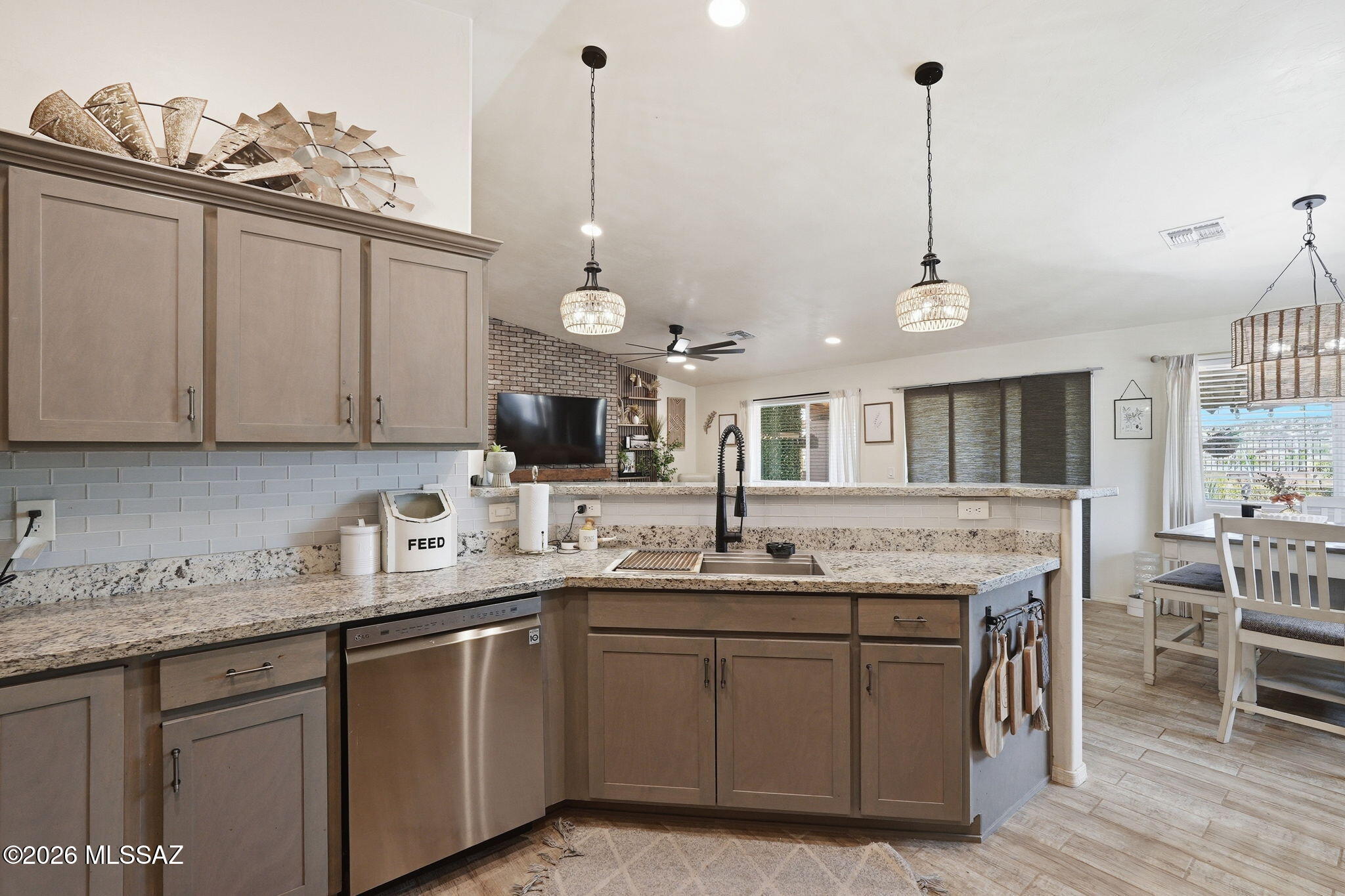 178 Calle Pulpo Rio Rico, AZ 85648 - Photo 13 of 41