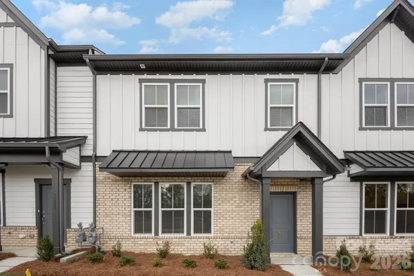 $2,395 | 5725 Gulch Place, Unit 8, Charlotte, NC 28215